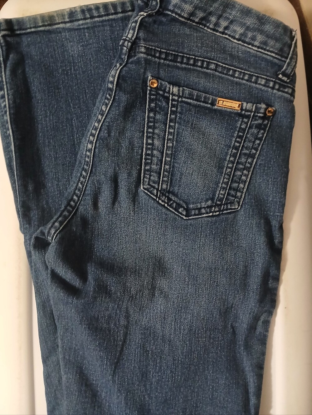 Jennifer Lopez Straight Leg Jeans in Dark Blue Denim